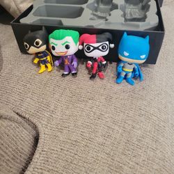 4/funko Pop Lot/loose 