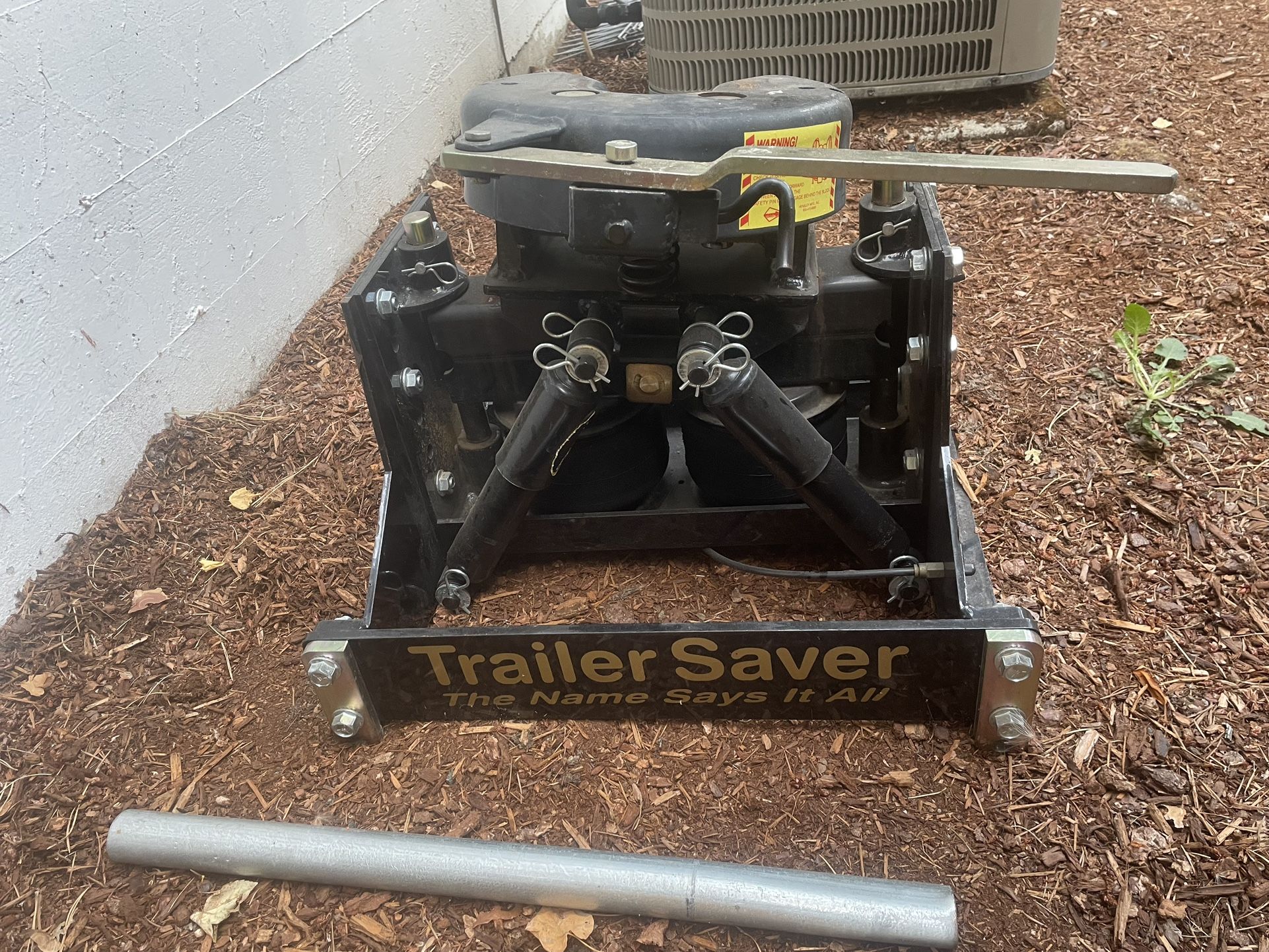 Trailer Saver Air Ride BD3 5th Wheel Hitch for Sale in Portland, OR