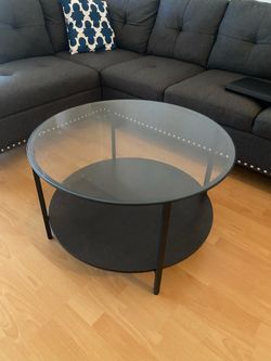 Round coffee table