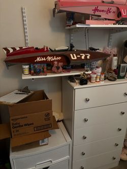 Miss Wahoo U-77 Model Hydroplane Boat and picture