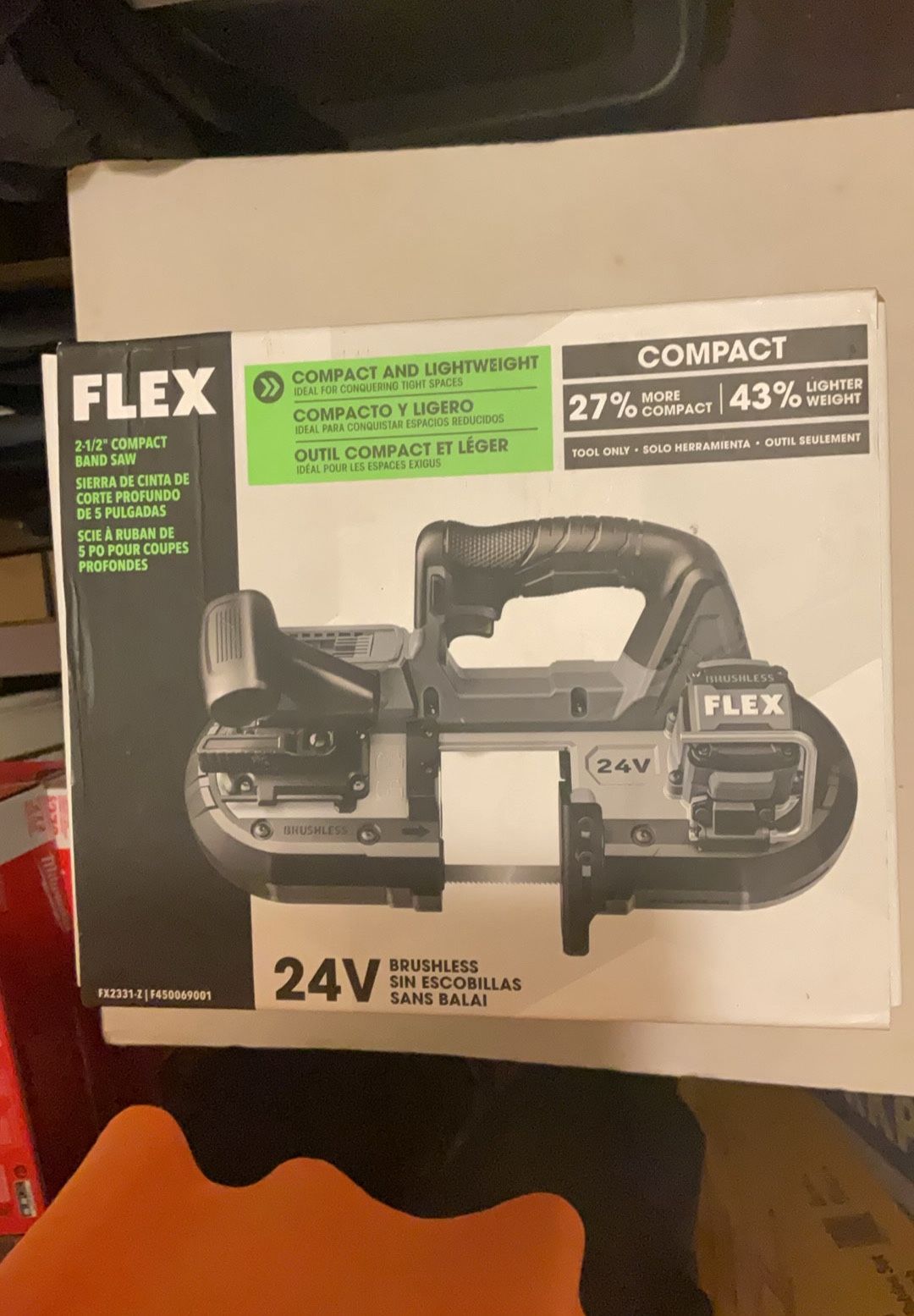 Brand New Flex 24 Volts Brushless 2-1/2” Compact Band Saw ( Tool Only ).     130 Firm on Price.     130 Firme en Precio.