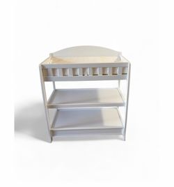 White baby changing table (UTC area)