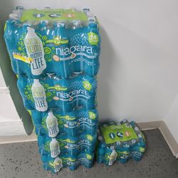 Agus de 24 botellas el paquete solo 4 dolares