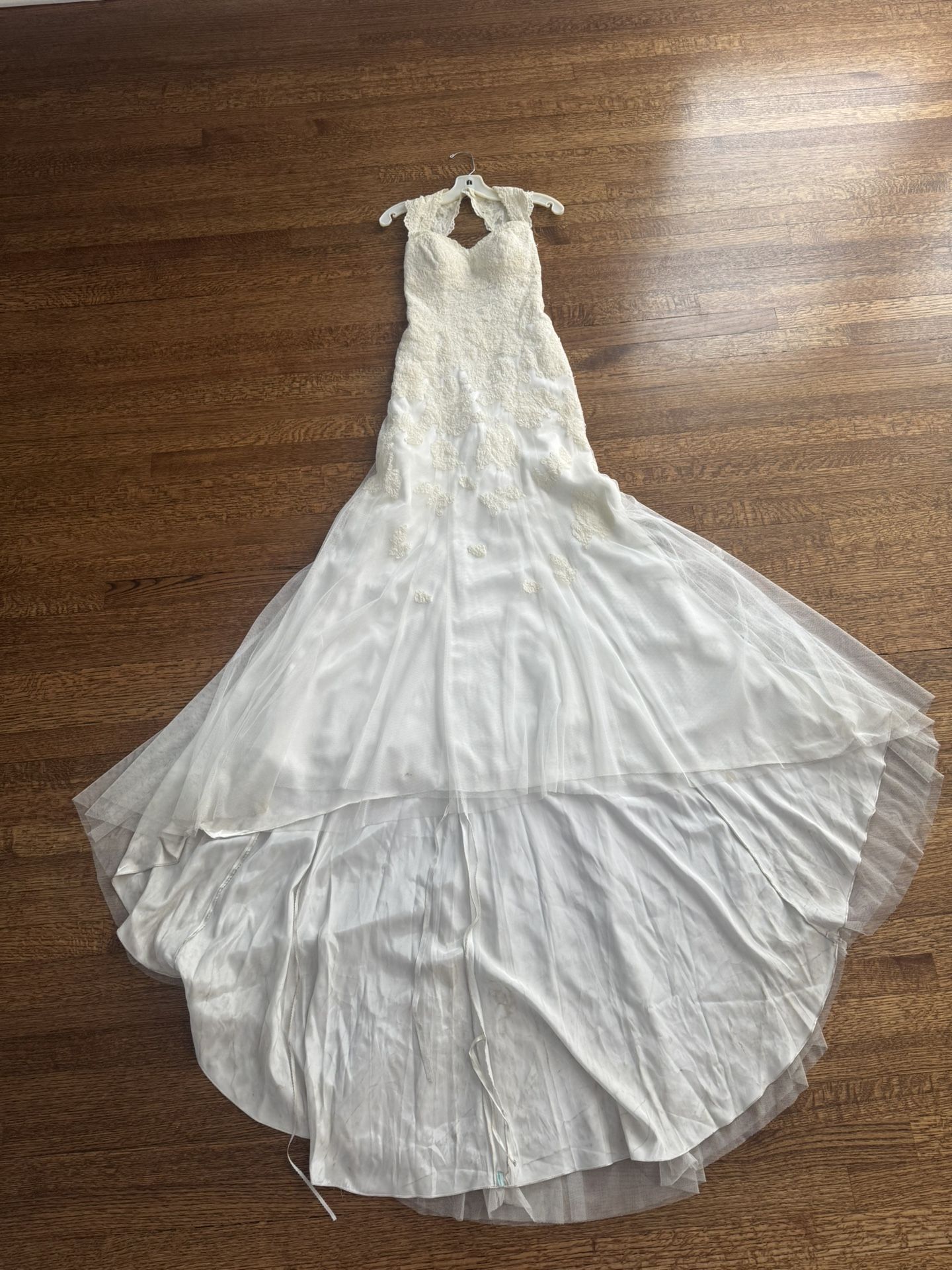 Wedding Dress David’s Bridal Size 0/2