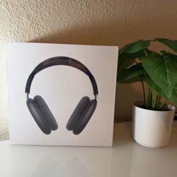 Brand New Sealed Apple AirPod Max - Midnight 