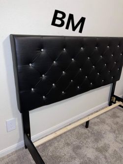 Black Leather W Diamonds Bed frame Queen Size Cama 