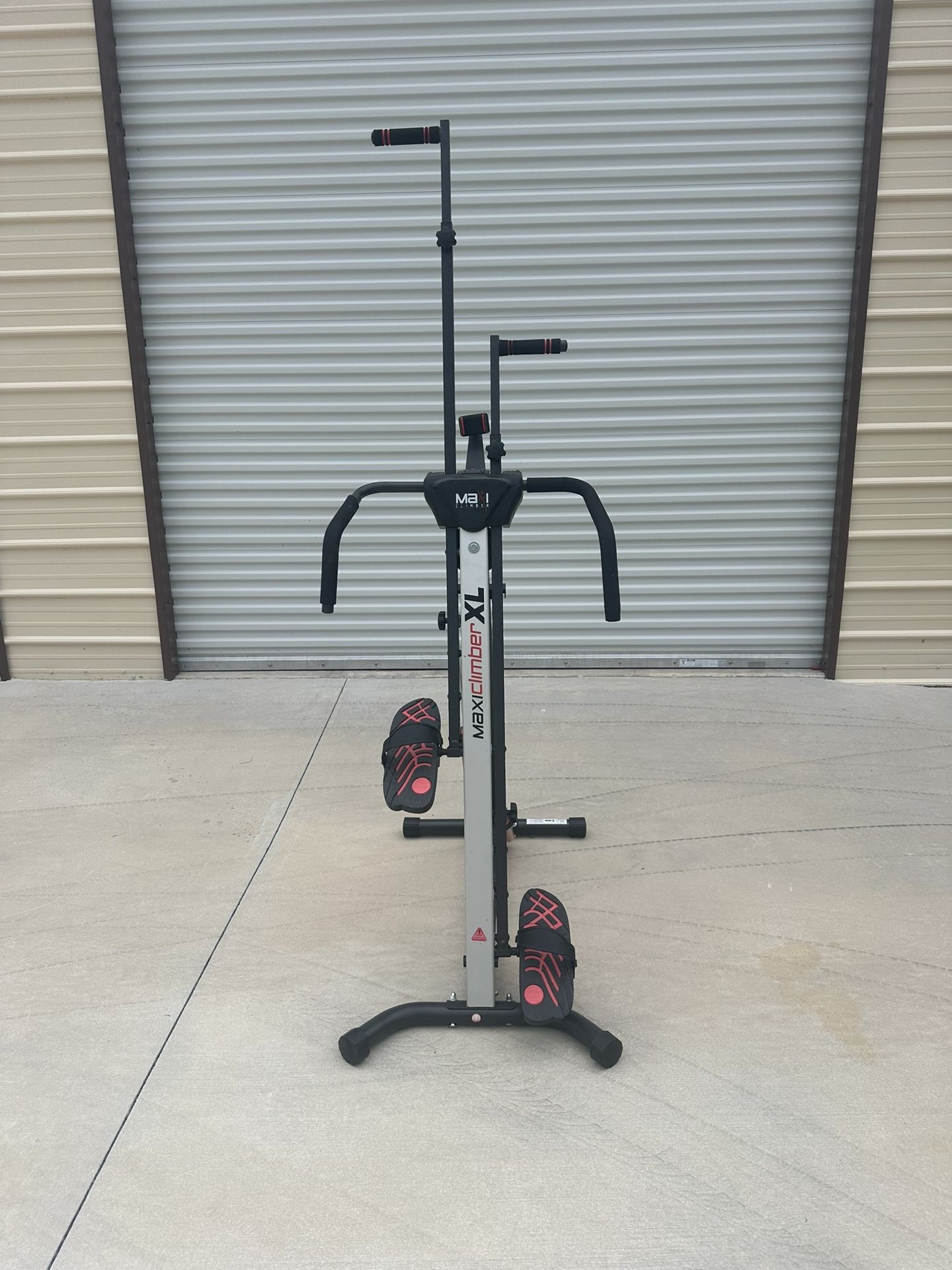 max Climber XL. Upper And Lower Body Workout