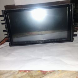 Alpine iLX-W650 Double Din
Indash Head Unit Touchscreen