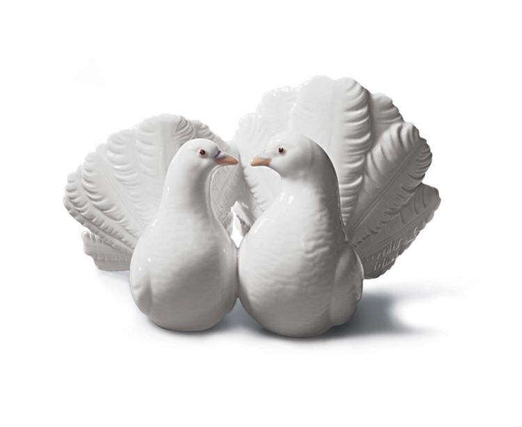 Authentic Lladro Doves / Lovebirds
