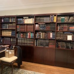 5 Matching Bookshelves