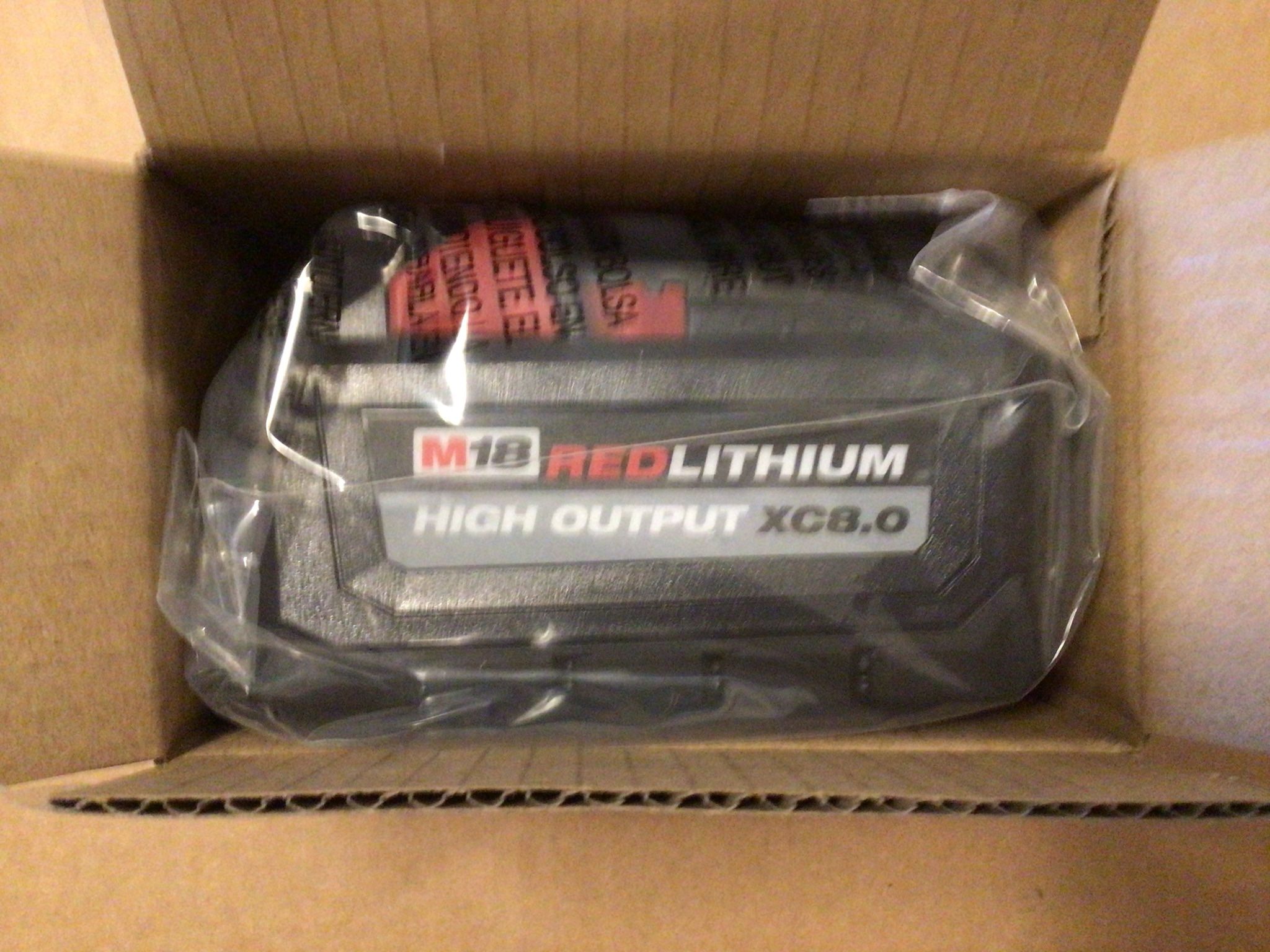 Milwaukee M18 HIGH OUTPUT 8.0 Battery.  Brand NEW.  NUEVO.