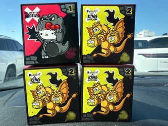 FT - McDonald’s Hello Kitty Toys