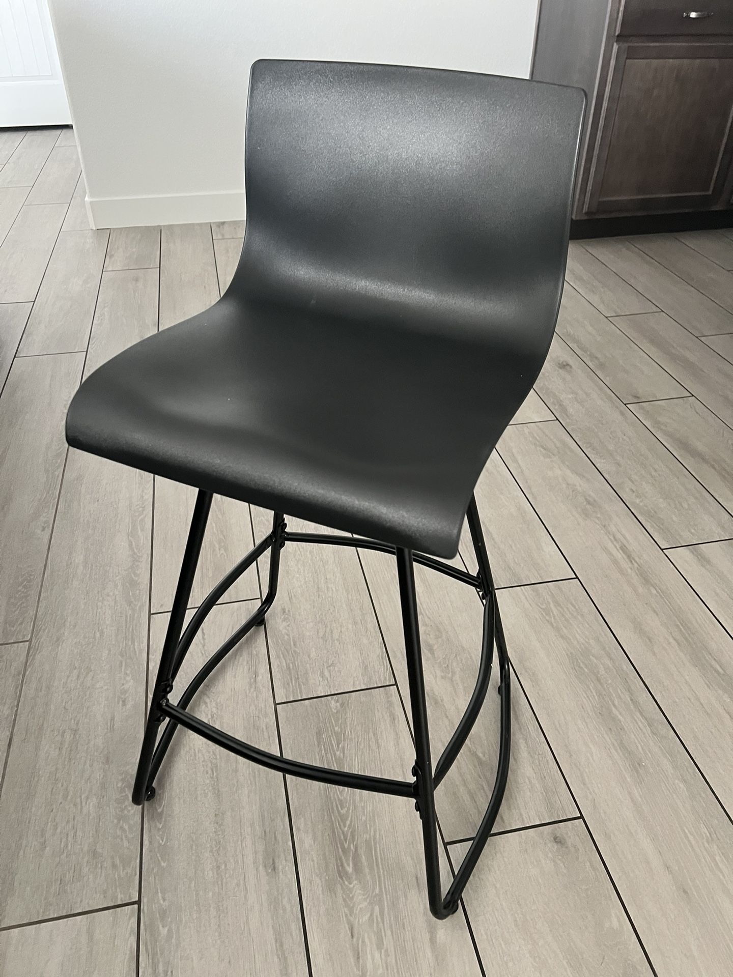 Black 24” Bar Stools – Set of 4