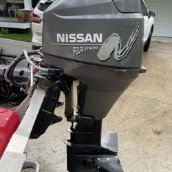 25hp Nissan Outboard Motor