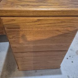 Solid Oak 2-Drawer Nightstand / End Table