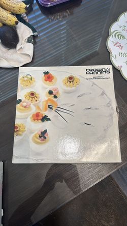 CROWN CORNING /  12” EGG PLATTER