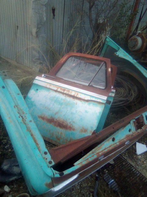 1964 Ford custom cab Doors no rust in side or out side rare. Garage keep all its life . Front end same way everything but Hood. No RUST!!!!
