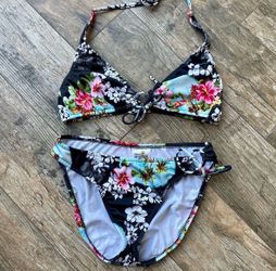 Bare Nothings Hawaiian 🌺 Print Bikini-Size medium