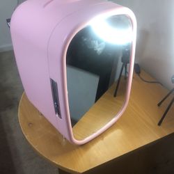 mini fridge 