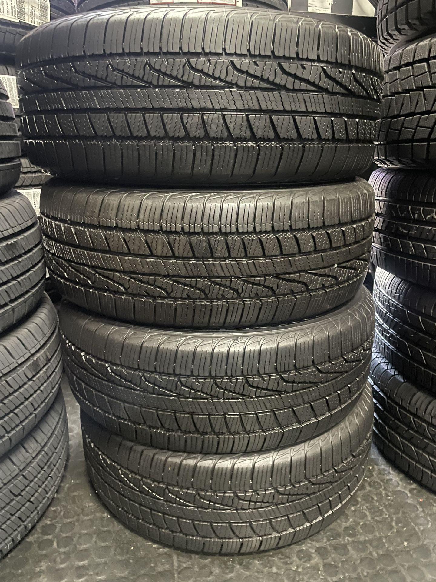 Set Of 4 Matching Tires Like New Goodyear Assurance Weather Ready 215/55R17