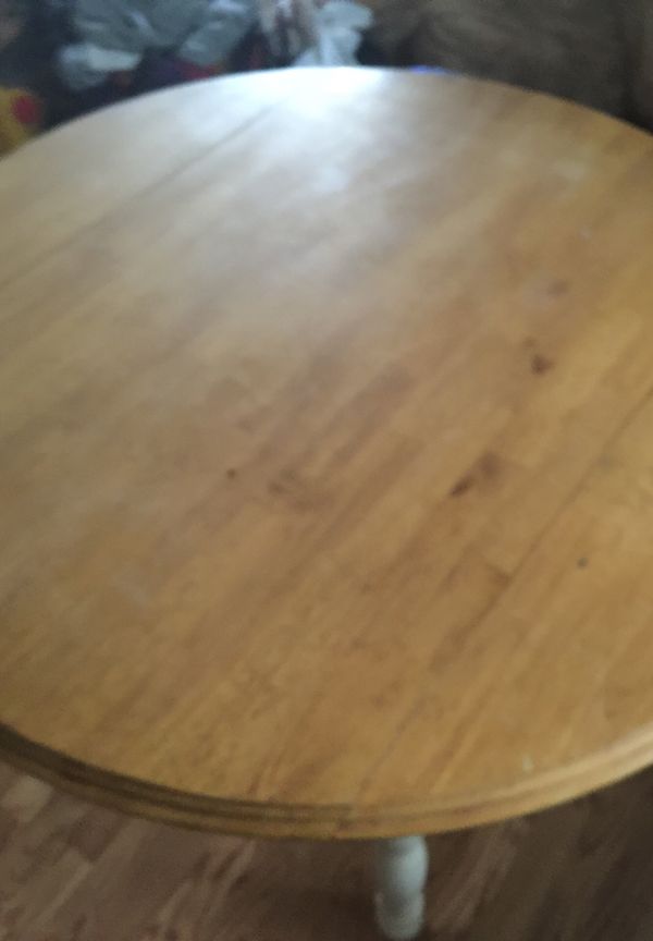 Round Table Household In Joint Base Lewis Mc Wa Offerup