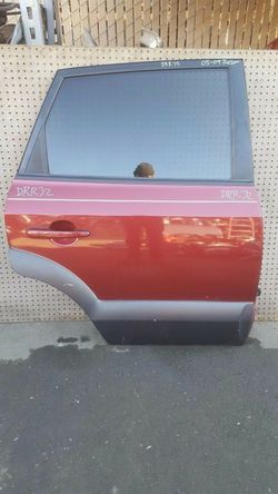 05 06 07 08 09 2005 2006 2007 2008 2009 HYUNDAI TUCSON RIGHT REAR BACK PASSENGER DOOR SHELL PANEL OEM