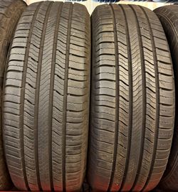 235 60 18 Michelin 1825