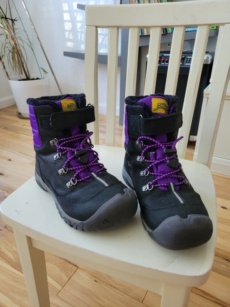 Waterproof, Insulated Keen Boots Kid Size 1
