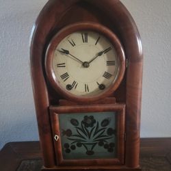 Brewster & Ingraham Beehive Shelf Clock