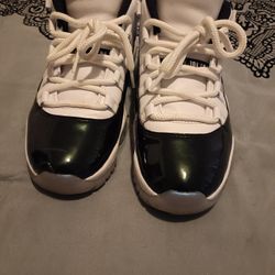 11s Low Sz 8.5