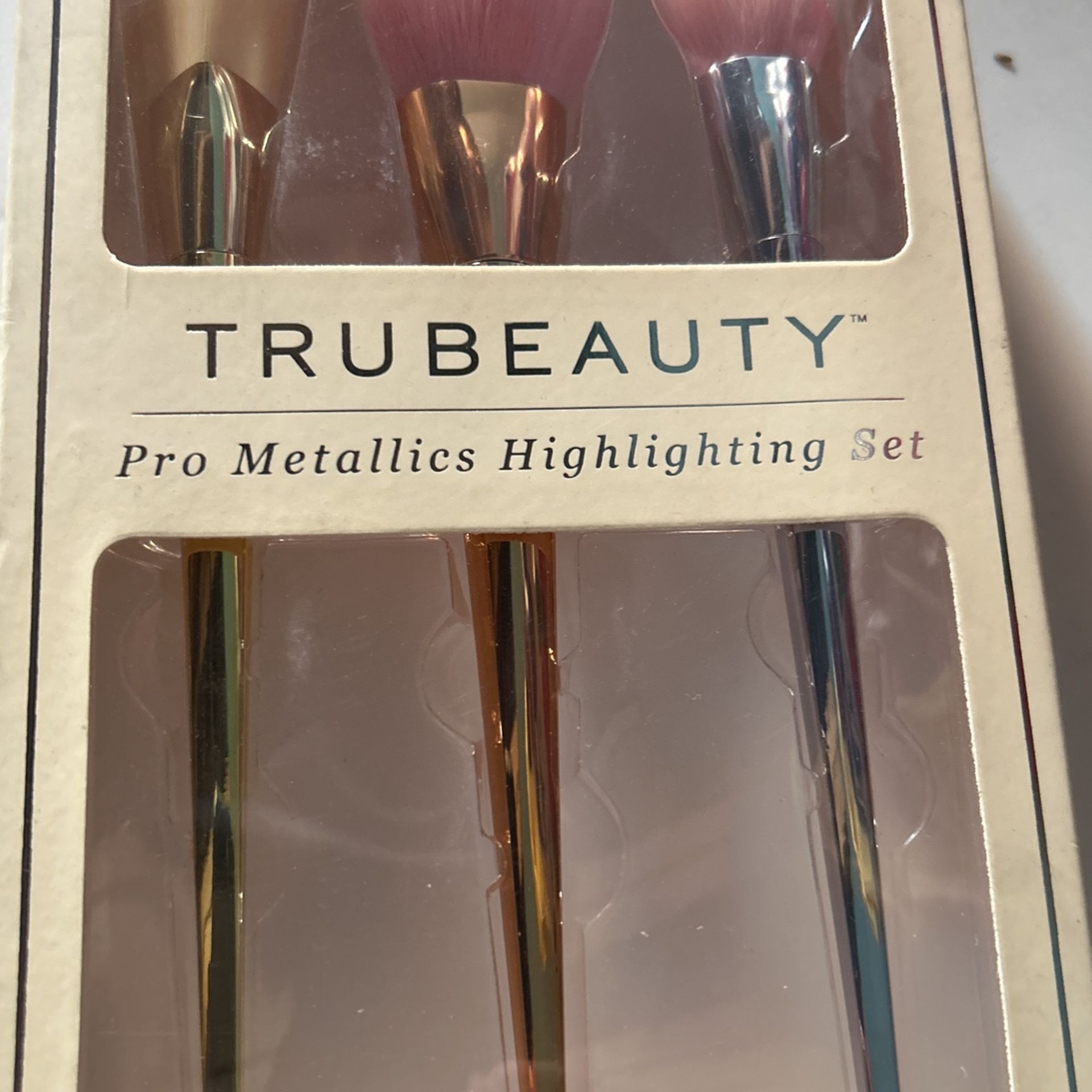 Metallics Highlighting Brushes