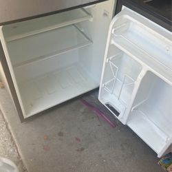 Mini Refrigerator 