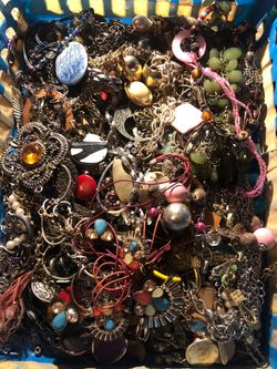 Lots of jewelry