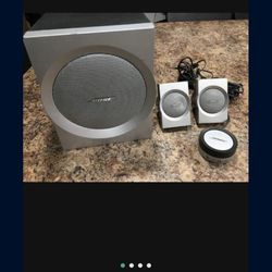 Bose Companion 3 Series Multimedia Speaker System - In box