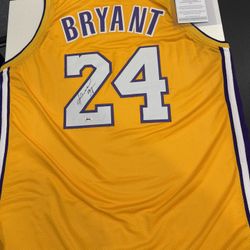 Signed Kobe Bryant Jersey COA Authentic