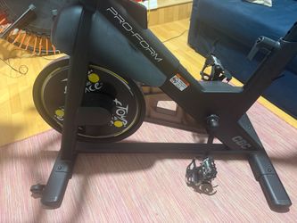 Proform Tour de France bike   9/10