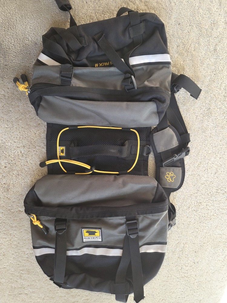 NEW Mountainsmith Dog Pack