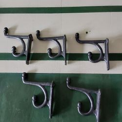 5 Vintage Style Hooks
