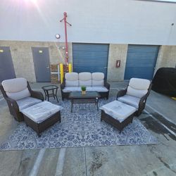 Patio furniture 7 pieces available delivery