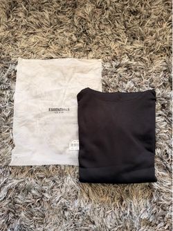 Essential hoodie