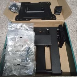 Full Motion TV Wall Mount