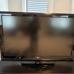 LG 52” LCD 1080p HDTV