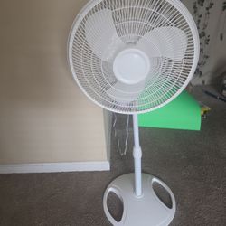 16 Inch Oscillating Fan