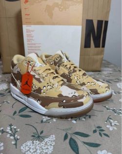 Air Jordan 3 Desert Camo Sneakers $50dlls