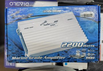 AUDIOPIPE APMK-4600 Marine Amplifier 2200 Watt 4 Channel

$105