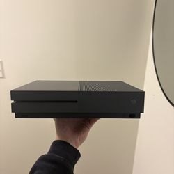 Xbox one S battlefield editon