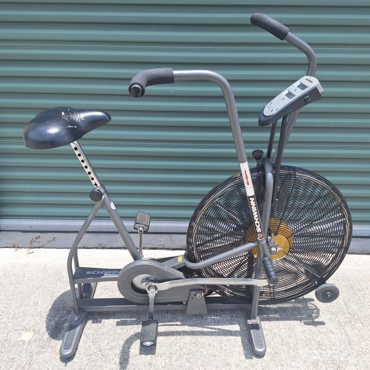Scwhinn
Air dyne
Fan bike
