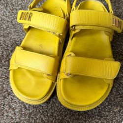  Sandalias
