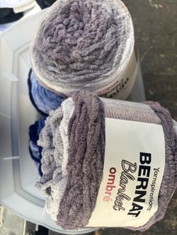 Bernat Blanket Ombré Yarn Lot