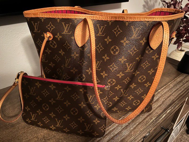 Louis Vuitton Purse for Sale in Plano, TX - OfferUp